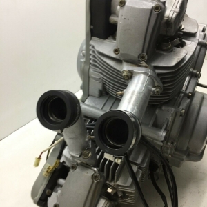 Контрактный двигатель Ducati Monster 600 ZDM600 вид спереди