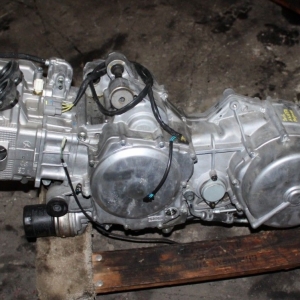Контрактный двигатель Suzuki AN650 Skywave/Burgman P506 вид сбоку, слева