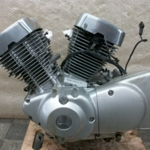 Двигатель Yamaha XV250 Virago 3DM вид слева,сбоку