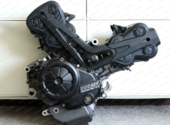 Двигатель Ducati Diavel 1200 2015-2018 ZDM1198