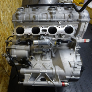 Контрактный двигатель BMW S1000RR 104EA вид сзади