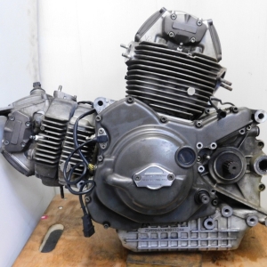 Контрактный двигатель Ducati 900SS ZDM904 вид сбоку, слева