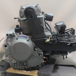 Контрактный двигатель Ducati Multistrada 1000 ZDM992 вид сбоку, справа