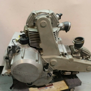 Контрактный двигатель Ducati Multistrada 620 ZDM620 вид сбоку, справа