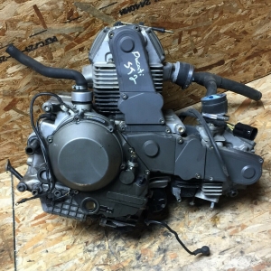 Контрактный двигатель Ducati ST2 ZDM944 вид сбоку, справа