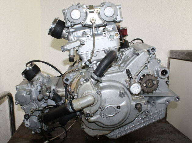 Двигатель Ducati ST4 S 2001-2005 ZDM996