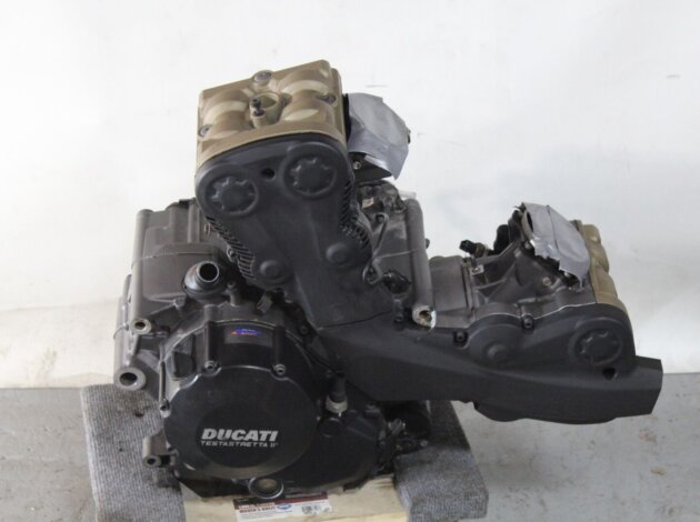 Двигатель Ducati Streetfighter 848 2012-2015 ZDM848