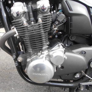 Контрактный двигатель Honda CB1100 SC65E вид сбоку, слева