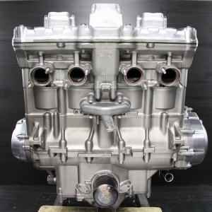 Контрактный двигатель Honda CB1300SF SC54E вид спереди