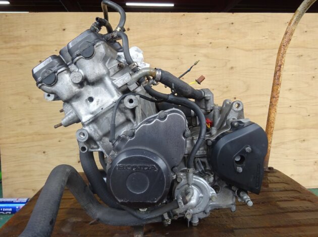 Двигатель Honda CBR400RR  1990-1999 NC23E