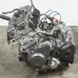 Контрактный двигатель б/у Honda CBR400 RR NC23E вид сбоку, слева