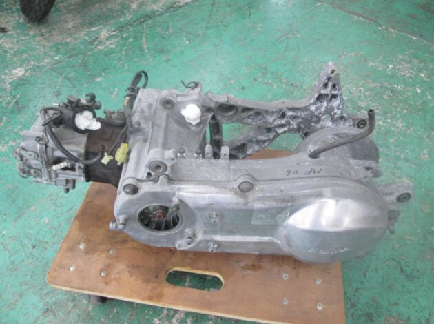 Двигатель Honda Foresight 250 1995-2005 MF04E