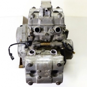 Контрактный двигатель Honda RVF400 NC13E вид сверху