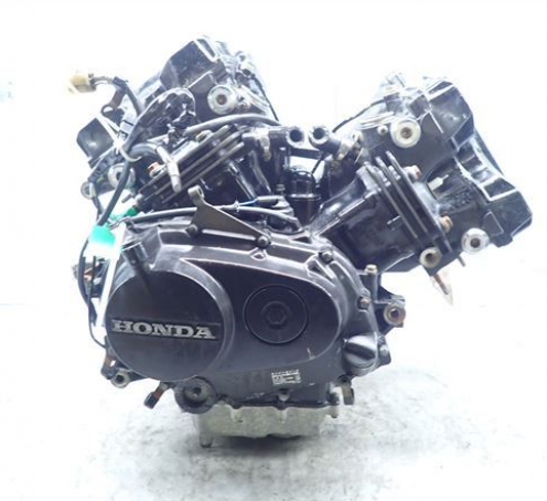 Двигатель Honda VT250F MC08E