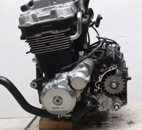 Двигатель Honda X4 SC38E