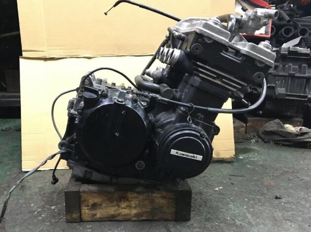 Двигатель Kawasaki GPZ 400 1985-1989 ZX400DE