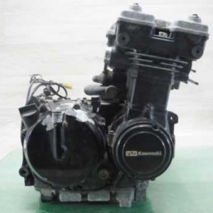 Двигатель Kawasaki GPZ 400 ZX400DE