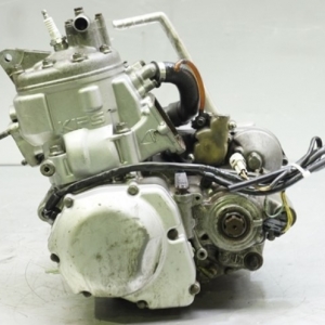 Контрактный двигатель Kawasaki KDX250SR DX250FE вид сбоку, слева