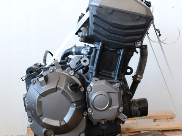 Двигатель Kawasaki Z800 2013-2016 ZR800CE