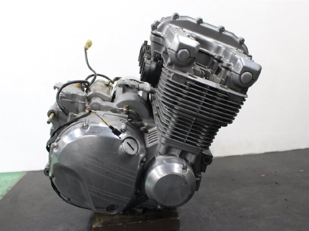 Двигатель Kawasaki Zephyr 1100 (ZR1100) 1992-2007 ZRT10AE