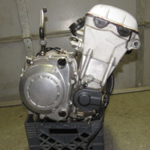 Двигатель Kawasaki ZX7R ZX750NE