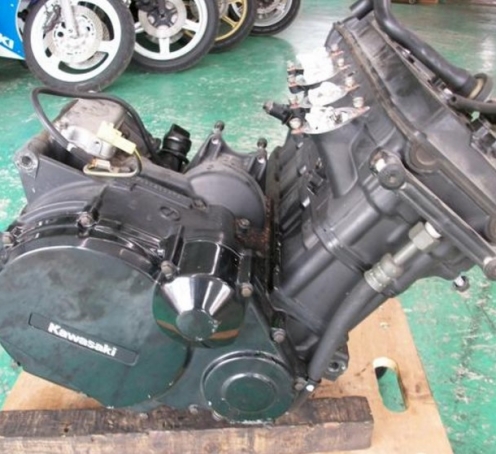 Двигатель Kawasaki ZZR 1100-1 ZXT10CE