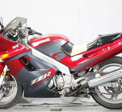 Двигатель Kawasaki ZZR 250 EX250EE