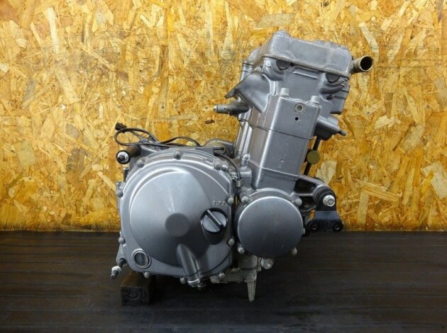 Двигатель Kawasaki ZZR400 (1) 1990-1992 ZX400KE