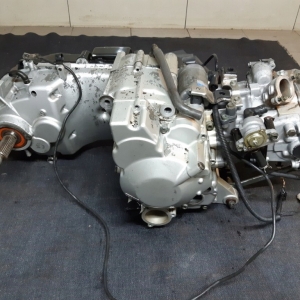 Контрактный двигатель б/у для мотоцикла Suzuki burgman AN400 K415 вид сбоку, справа