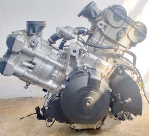 Двигатель Suzuki DL 1000 V-Strom U501