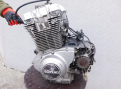 Двигатель Suzuki GS500 (E) 1989-2000 M501 Двигатель Suzuki GS500 (E) 1989-2000 M501