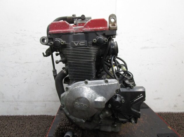 Двигатель Suzuki Bandit 400 VC (GSF400-2) 1995-1997 K716