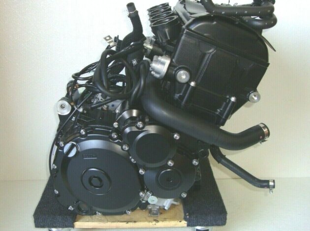 Двигатель Suzuki GSR 750 (GSX-S750) 2011-2016 R751