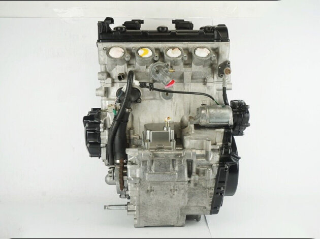 Двигатель Suzuki GSX-R1000 K1-K2 2001-2002 T708