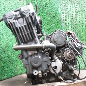 Контрактный двигатель б/у Suzuki GSX-R 1100 U707 вид сбоку, слева