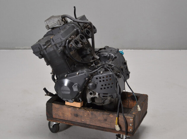 Двигатель Suzuki GSX-R400 1990-1995 K709