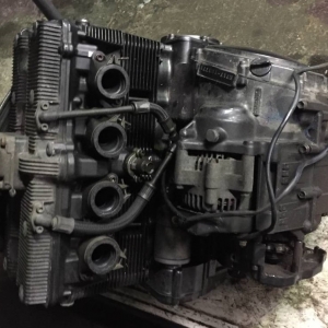 Контрактный двигатель б/у Suzuki GSX400 Inazuma K717 вид сзади