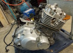 Двигатель Suzuki RV200 VanVan H403 Двигатель Suzuki RV200 VanVan H403