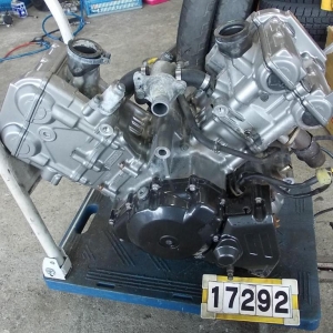 Контрактный двигатель б/у Suzuki SV400 K508 вид сбоку, слева