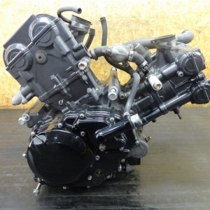 Контрактный двигатель б/у Suzuki SV650 P503 вид сбоку, справа