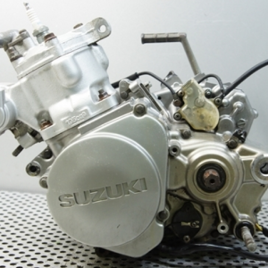 Контрактный двигатель б/у для мотоцикла Suzuki TS200R H102