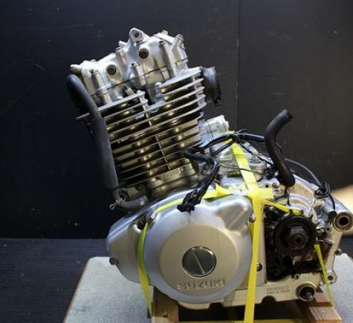 Двигатель Suzuki TU250 Volty J424