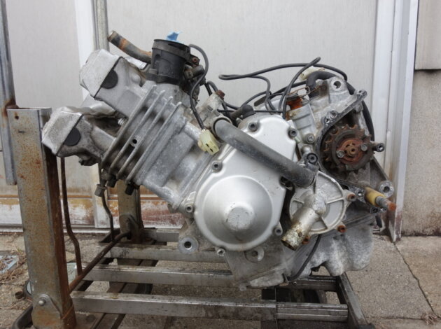 Двигатель Yamaha FZR250 1986-1988 1HX