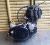Двигатель Yamaha SR400  1985-1999 2H6