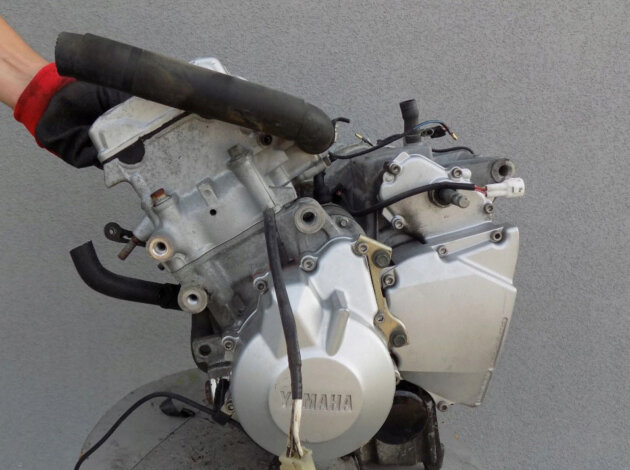 Двигатель Yamaha YZF R6 1999-2002 J502E