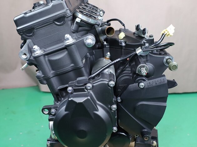 Двигатель Yamaha YZF R6 2008-2016 J516E