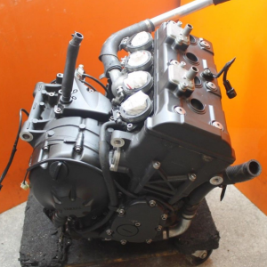 Контрактный двигатель б/у для мотоцикла Yamaha YZF R6 J516E
