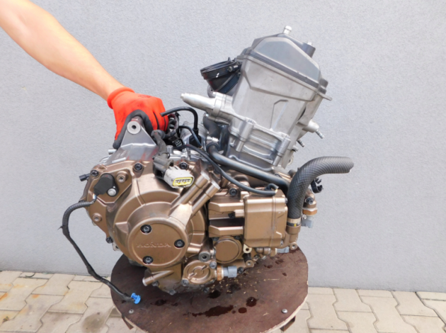 Двигатель Honda CRF1000L Africa Twin 2015-2017 SD04E