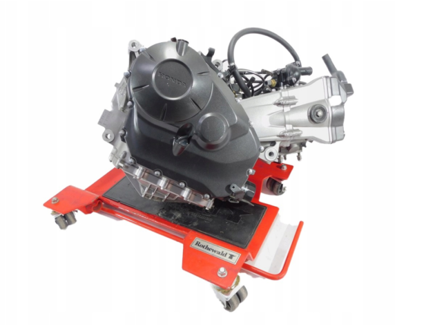 Двигатель Honda NC750 S/X 2014+ RC88E