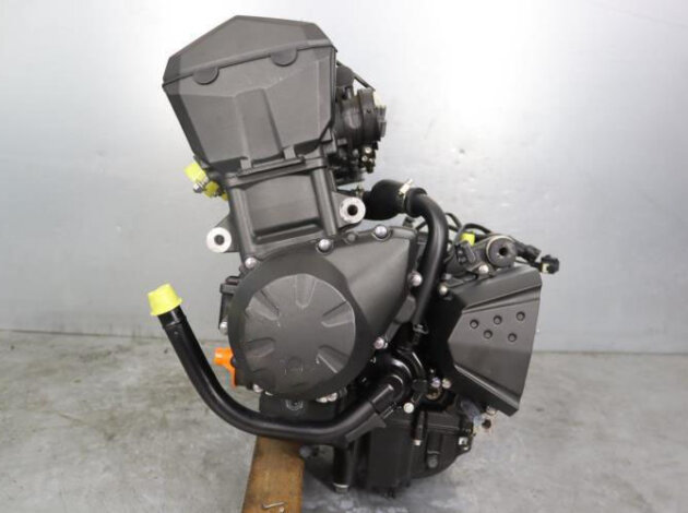 Двигатель Kawasaki Z750 2007-2013 ZR750JE
